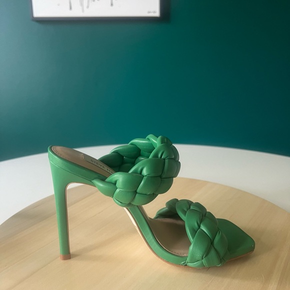 Steve Madden Kenley Woven Slide Heeled Sandal - Picture 13 of 13